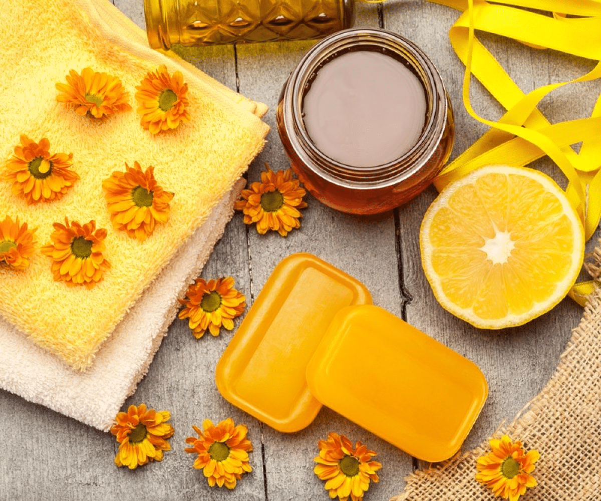 Comment fabriquer vos propres savons avec du miel, du pollen et de la propolis ? - COSMÉTIQUE APICOLE